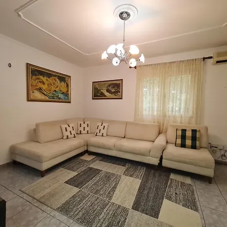 Apartment The Comfort Apartment! Tirana