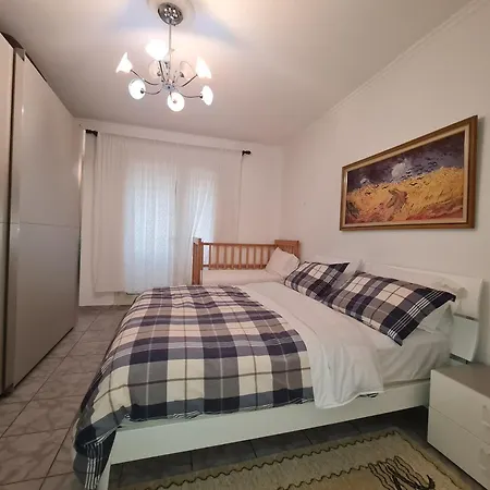 Apartment The Comfort Apartment! Tirana